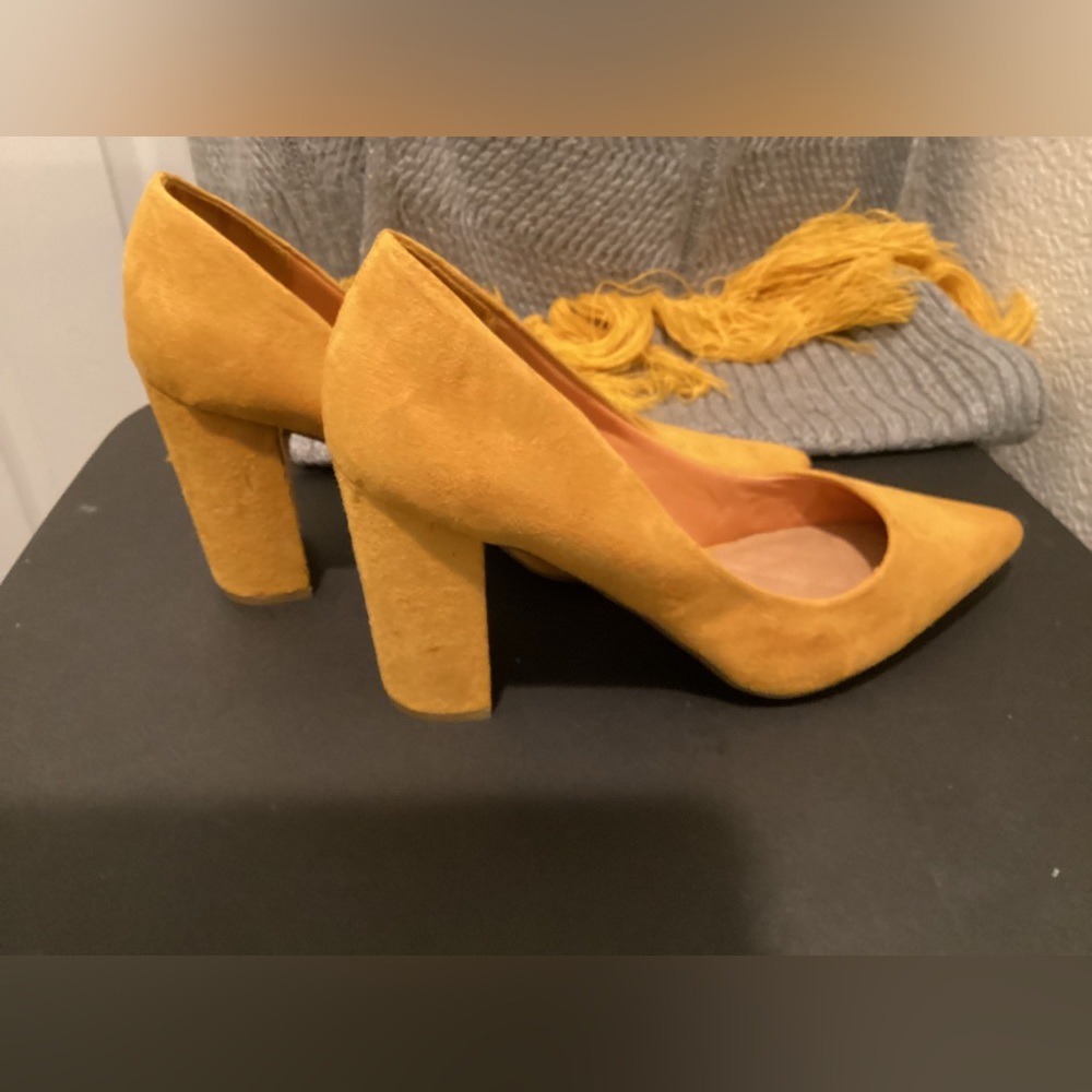 Gold, 4 inc, block heel shoe